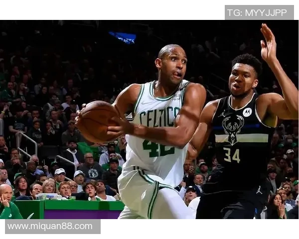 凯尔特人大战雄鹿争锋激烈，东部豪强角逐季后赛资格之战