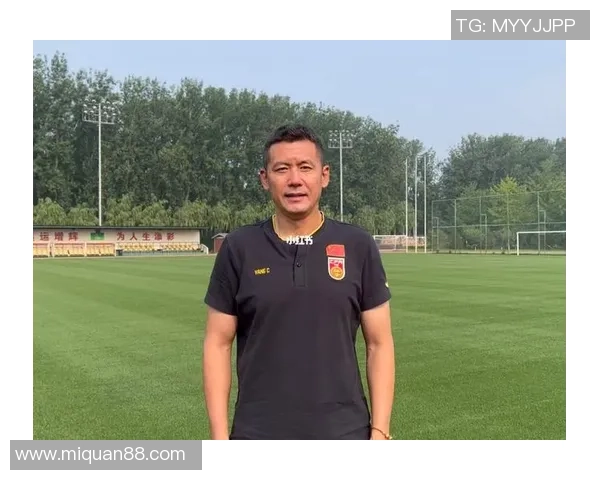 杨晨：从足球场上的锋线英雄到社会公益领域的积极推动者