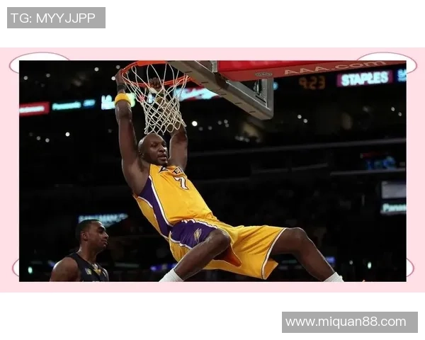 篮球巨星的奋斗历程与荣耀时刻揭示职业生涯背后的付出与坚持 篮球巨星的奋斗历程与荣耀时刻揭示职业生涯背后的付出与坚持